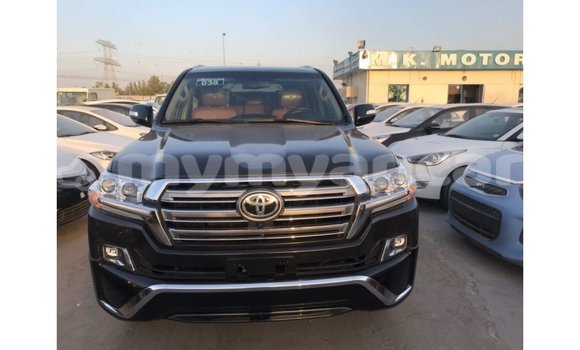 Buy Import Toyota Land Cruiser Black Car in Import - Dubai in Ayeyarwady Buy Import Toyota Land Cruiser Black Car in Import - Dubai in Ayeyarwady