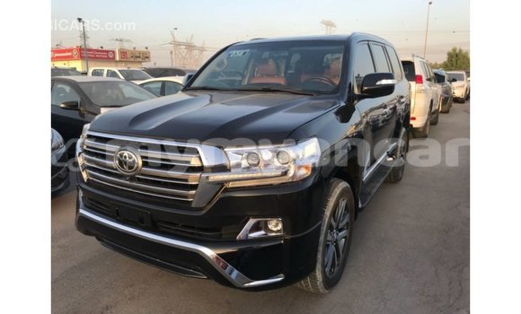 Buy Import Toyota Land Cruiser Black Car in Import - Dubai in Ayeyarwady Buy Import Toyota Land Cruiser Black Car in Import - Dubai in Ayeyarwady