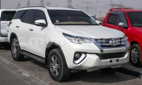 Buy Import Toyota Fortuner White Car in Import - Dubai in Ayeyarwady Buy Import Toyota Fortuner White Car in Import - Dubai in Ayeyarwady