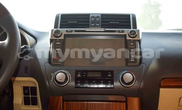 သွင်းကုန် Toyota Prado White ကား Import - Dubai Ayeyarwady သွင်းကုန် Toyota Prado White ကား Import - Dubai Ayeyarwady