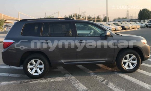 Buy Import Toyota Highlander Other Car in Import - Dubai in Ayeyarwady Buy Import Toyota Highlander Other Car in Import - Dubai in Ayeyarwady