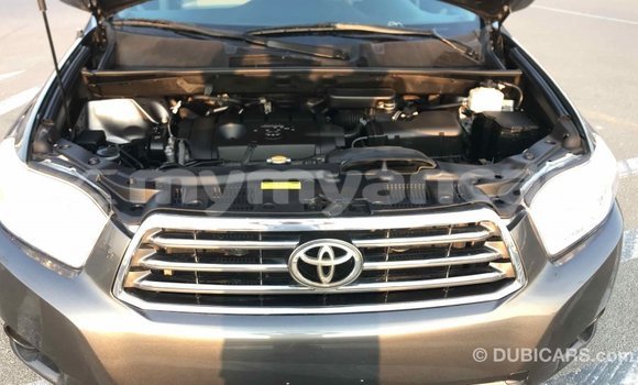 Buy Import Toyota Highlander Other Car in Import - Dubai in Ayeyarwady Buy Import Toyota Highlander Other Car in Import - Dubai in Ayeyarwady