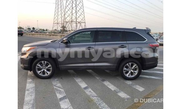 Buy Import Toyota Highlander Other Car in Import - Dubai in Ayeyarwady Buy Import Toyota Highlander Other Car in Import - Dubai in Ayeyarwady