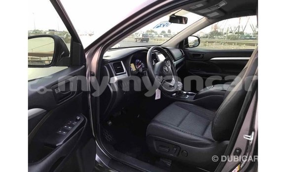 Buy Import Toyota Highlander Other Car in Import - Dubai in Ayeyarwady Buy Import Toyota Highlander Other Car in Import - Dubai in Ayeyarwady