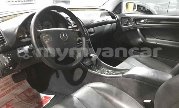 Buy Import Mercedes-Benz 190 (W201) Other Car in Import - Dubai in Ayeyarwady Buy Import Mercedes-Benz 190 (W201) Other Car in Import - Dubai in Ayeyarwady