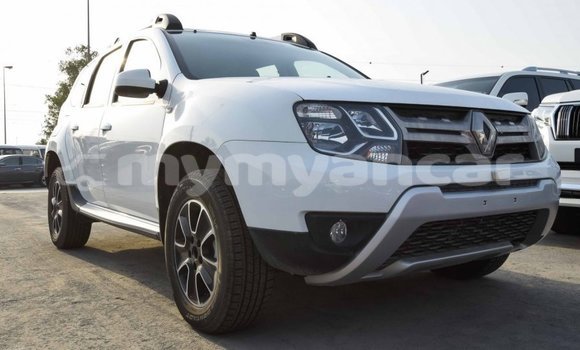 Acheter Import Voiture Renault Duster Blanc à Import - Dubai, #<Region:0x000000000c5121b8>