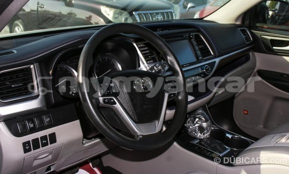Buy Import Toyota Highlander Other Car in Import - Dubai in Ayeyarwady Buy Import Toyota Highlander Other Car in Import - Dubai in Ayeyarwady