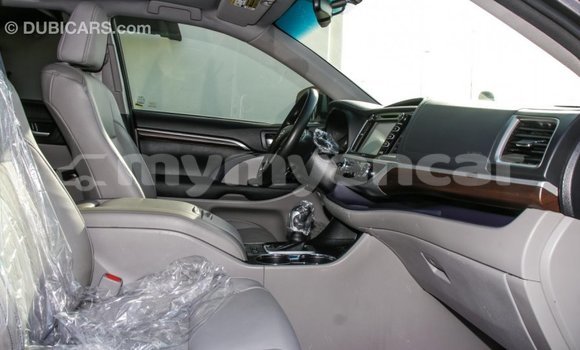 Buy Import Toyota Highlander Other Car in Import - Dubai in Ayeyarwady Buy Import Toyota Highlander Other Car in Import - Dubai in Ayeyarwady