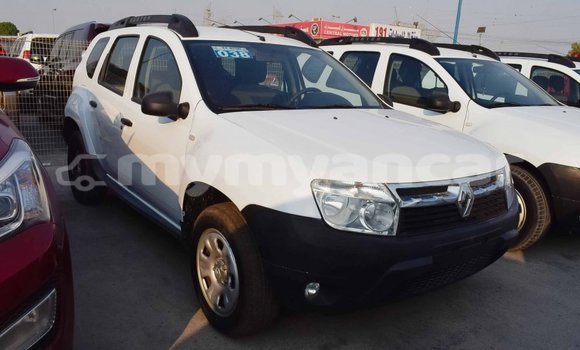 Acheter Import Voiture Renault Duster Blanc à Import - Dubai, #<Region:0x000000000c5121b8>