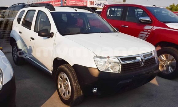 Acheter Import Voiture Renault Duster Blanc à Import - Dubai, #<Region:0x000000000c5121b8>