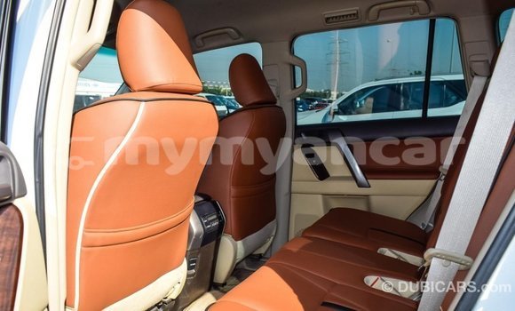 သွင်းကုန် Toyota Prado White ကား Import - Dubai Ayeyarwady သွင်းကုန် Toyota Prado White ကား Import - Dubai Ayeyarwady