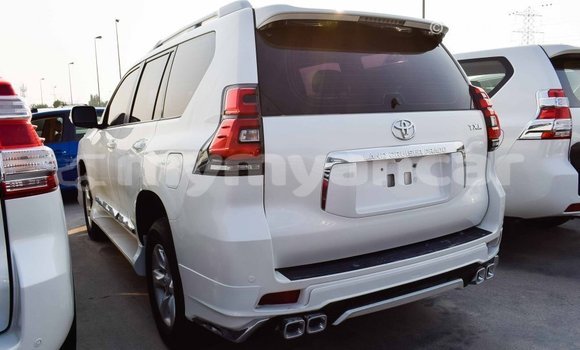 သွင်းကုန် Toyota Prado White ကား Import - Dubai Ayeyarwady သွင်းကုန် Toyota Prado White ကား Import - Dubai Ayeyarwady