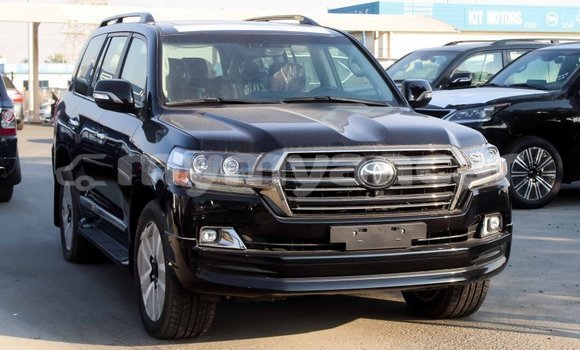 Buy Import Toyota Land Cruiser Black Car in Import - Dubai in Ayeyarwady Buy Import Toyota Land Cruiser Black Car in Import - Dubai in Ayeyarwady