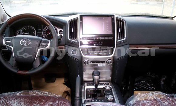 Buy Import Toyota Land Cruiser Black Car in Import - Dubai in Ayeyarwady Buy Import Toyota Land Cruiser Black Car in Import - Dubai in Ayeyarwady