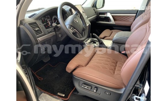 Buy Import Toyota Land Cruiser Black Car in Import - Dubai in Ayeyarwady Buy Import Toyota Land Cruiser Black Car in Import - Dubai in Ayeyarwady