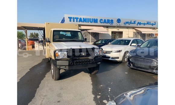 Buy Import Toyota Land Cruiser Beige Car in Import - Dubai in Ayeyarwady Buy Import Toyota Land Cruiser Beige Car in Import - Dubai in Ayeyarwady