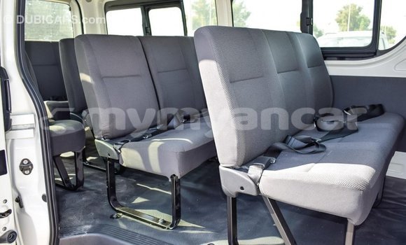 Buy Import Toyota Hiace White Car in Import - Dubai in Ayeyarwady Buy Import Toyota Hiace White Car in Import - Dubai in Ayeyarwady