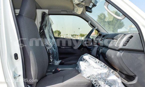 Buy Import Toyota Hiace White Car in Import - Dubai in Ayeyarwady Buy Import Toyota Hiace White Car in Import - Dubai in Ayeyarwady