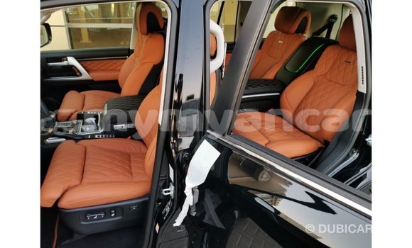 Buy Import Toyota Land Cruiser Black Car in Import - Dubai in Ayeyarwady Buy Import Toyota Land Cruiser Black Car in Import - Dubai in Ayeyarwady