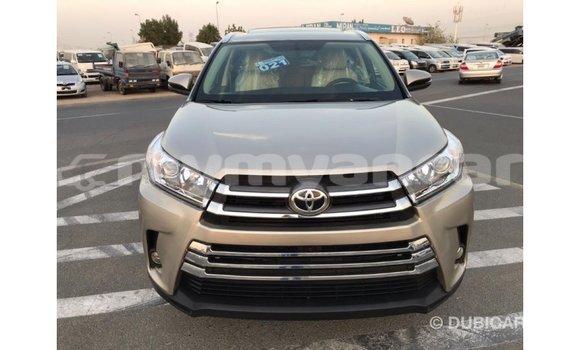 Buy Import Toyota Highlander Other Car in Import - Dubai in Ayeyarwady Buy Import Toyota Highlander Other Car in Import - Dubai in Ayeyarwady