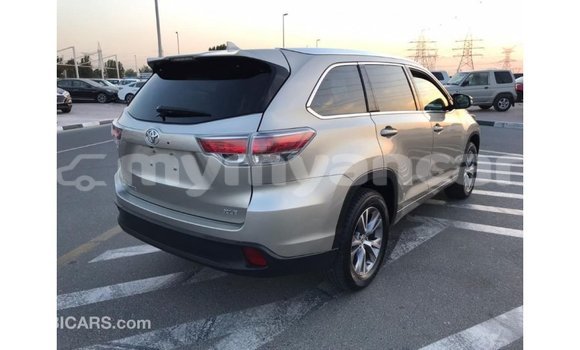 Buy Import Toyota Highlander Other Car in Import - Dubai in Ayeyarwady Buy Import Toyota Highlander Other Car in Import - Dubai in Ayeyarwady