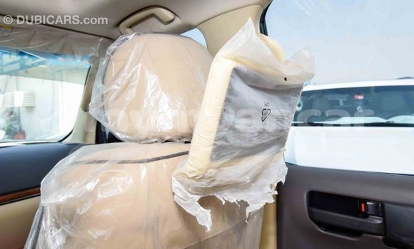 Buy Import Toyota Land Cruiser White Car in Import - Dubai in Ayeyarwady Buy Import Toyota Land Cruiser White Car in Import - Dubai in Ayeyarwady