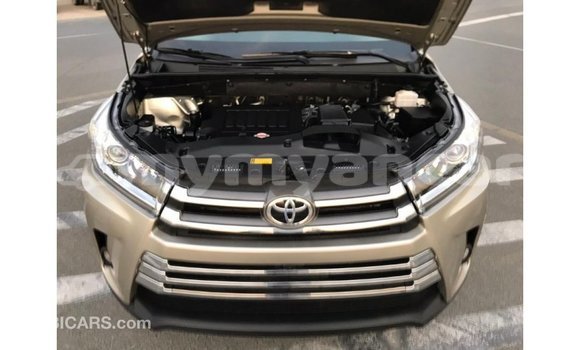 Buy Import Toyota Highlander Other Car in Import - Dubai in Ayeyarwady Buy Import Toyota Highlander Other Car in Import - Dubai in Ayeyarwady