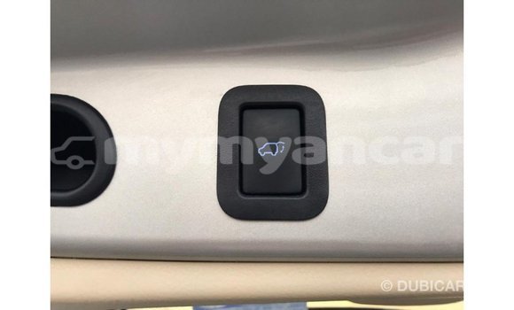 Buy Import Toyota Highlander Other Car in Import - Dubai in Ayeyarwady Buy Import Toyota Highlander Other Car in Import - Dubai in Ayeyarwady