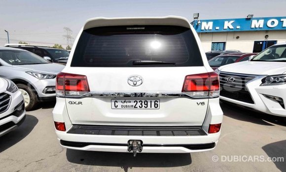 Buy Import Toyota Land Cruiser White Car in Import - Dubai in Ayeyarwady Buy Import Toyota Land Cruiser White Car in Import - Dubai in Ayeyarwady
