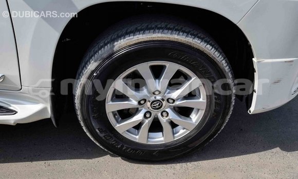 Buy Import Toyota Land Cruiser White Car in Import - Dubai in Ayeyarwady Buy Import Toyota Land Cruiser White Car in Import - Dubai in Ayeyarwady
