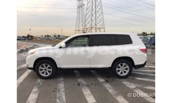 Acheter Import Voiture Toyota Highlander Blanc à Import - Dubai, #<Region:0x000000000c5121b8> Acheter Import Voiture Toyota Highlander Blanc à Import - Dubai, #<Region:0x000000000c5121b8>