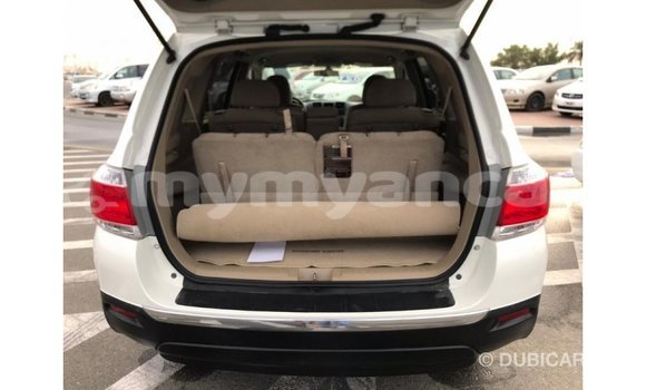 Acheter Import Voiture Toyota Highlander Blanc à Import - Dubai, #<Region:0x000000000c5121b8> Acheter Import Voiture Toyota Highlander Blanc à Import - Dubai, #<Region:0x000000000c5121b8>