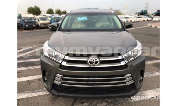 Buy Import Toyota Highlander Other Car in Import - Dubai in Ayeyarwady Buy Import Toyota Highlander Other Car in Import - Dubai in Ayeyarwady