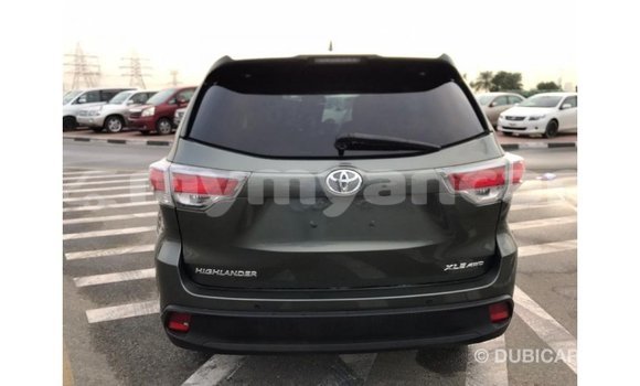 Buy Import Toyota Highlander Other Car in Import - Dubai in Ayeyarwady Buy Import Toyota Highlander Other Car in Import - Dubai in Ayeyarwady
