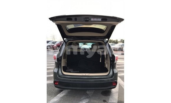 Buy Import Toyota Highlander Other Car in Import - Dubai in Ayeyarwady Buy Import Toyota Highlander Other Car in Import - Dubai in Ayeyarwady