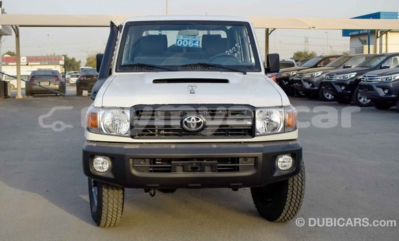 Buy Import Toyota Land Cruiser White Car in Import - Dubai in Ayeyarwady Buy Import Toyota Land Cruiser White Car in Import - Dubai in Ayeyarwady
