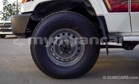 Buy Import Toyota Land Cruiser White Car in Import - Dubai in Ayeyarwady Buy Import Toyota Land Cruiser White Car in Import - Dubai in Ayeyarwady