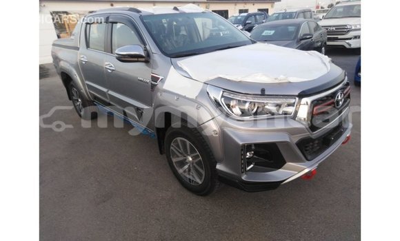 Buy Import Toyota Hilux Other Car in Import - Dubai in Ayeyarwady Buy Import Toyota Hilux Other Car in Import - Dubai in Ayeyarwady