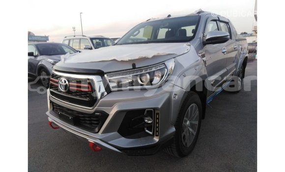 Buy Import Toyota Hilux Other Car in Import - Dubai in Ayeyarwady Buy Import Toyota Hilux Other Car in Import - Dubai in Ayeyarwady