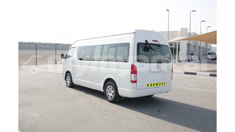 Big with watermark toyota hiace ayeyarwady import dubai 1518