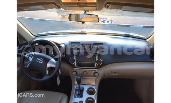Acheter Import Voiture Toyota Highlander Blanc à Import - Dubai, #<Region:0x000000000c5121b8> Acheter Import Voiture Toyota Highlander Blanc à Import - Dubai, #<Region:0x000000000c5121b8>