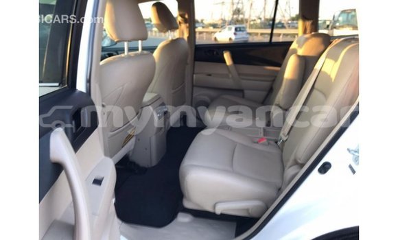 Acheter Import Voiture Toyota Highlander Blanc à Import - Dubai, #<Region:0x000000000c5121b8> Acheter Import Voiture Toyota Highlander Blanc à Import - Dubai, #<Region:0x000000000c5121b8>