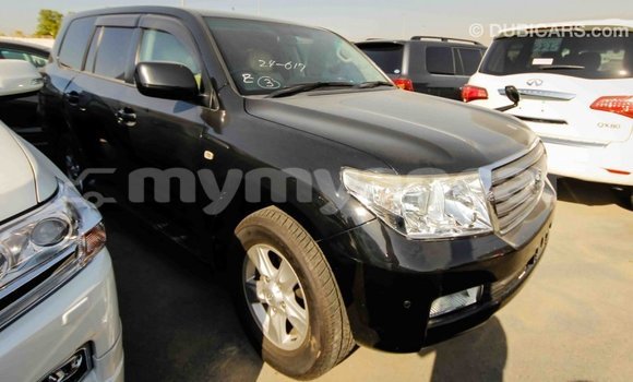 သွင်းကုန် Toyota Land Cruiser Black ကား Import - Dubai Ayeyarwady သွင်းကုန် Toyota Land Cruiser Black ကား Import - Dubai Ayeyarwady
