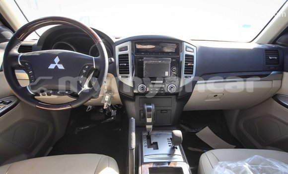 Acheter Import Voiture Mitsubishi Pajero Blanc à Import - Dubai, #<Region:0x000000000c5121b8> Acheter Import Voiture Mitsubishi Pajero Blanc à Import - Dubai, #<Region:0x000000000c5121b8>
