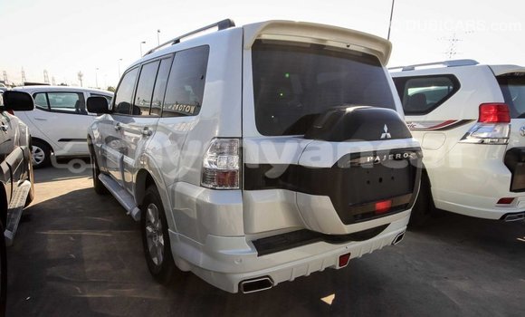 Acheter Import Voiture Mitsubishi Pajero Blanc à Import - Dubai, #<Region:0x000000000c5121b8> Acheter Import Voiture Mitsubishi Pajero Blanc à Import - Dubai, #<Region:0x000000000c5121b8>
