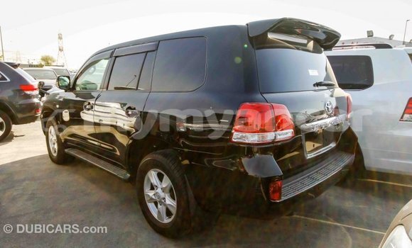 သွင်းကုန် Toyota Land Cruiser Black ကား Import - Dubai Ayeyarwady သွင်းကုန် Toyota Land Cruiser Black ကား Import - Dubai Ayeyarwady