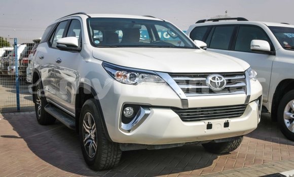 Buy Import Toyota Fortuner White Car in Import - Dubai in Ayeyarwady Buy Import Toyota Fortuner White Car in Import - Dubai in Ayeyarwady