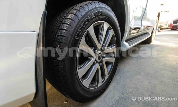 Buy Import Toyota Land Cruiser White Car in Import - Dubai in Ayeyarwady Buy Import Toyota Land Cruiser White Car in Import - Dubai in Ayeyarwady