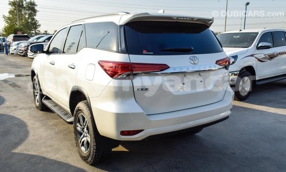 Buy Import Toyota Fortuner White Car in Import - Dubai in Ayeyarwady Buy Import Toyota Fortuner White Car in Import - Dubai in Ayeyarwady
