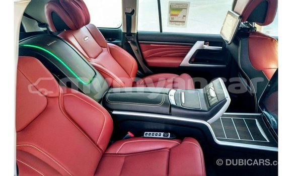 Buy Import Toyota Land Cruiser Black Car in Import - Dubai in Ayeyarwady Buy Import Toyota Land Cruiser Black Car in Import - Dubai in Ayeyarwady